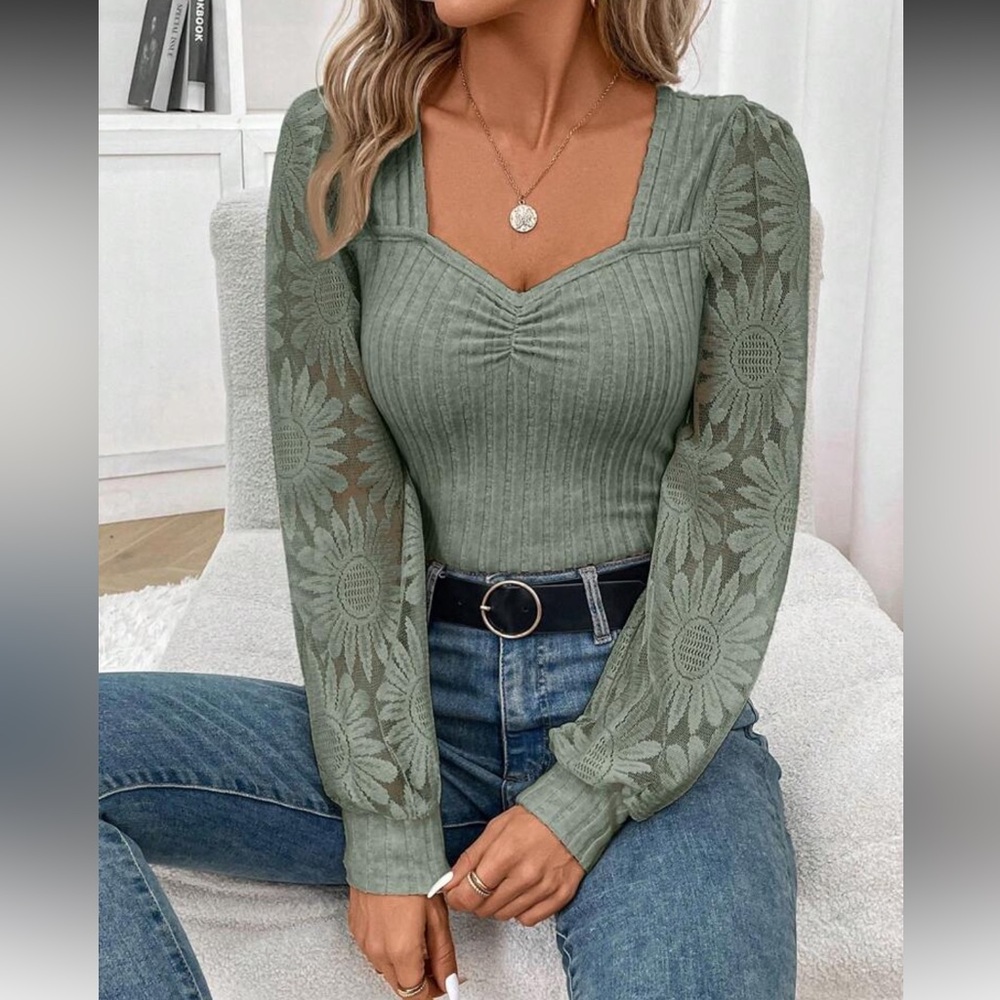 Green Floral Sleeve Ribbed Sweater